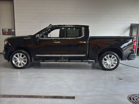 Used 2023 Chevrolet Silverado 1500 High Country w/ High Country Premium Package image 49