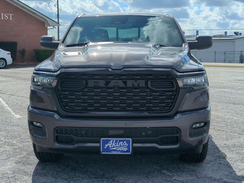 New 2026 RAM 1500 Express AWD/4WD image 8