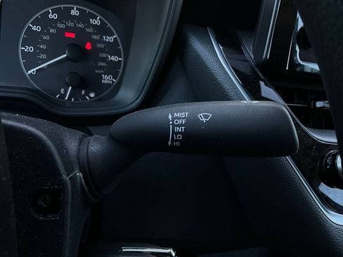 Used 2025 Toyota Corolla LE image 32