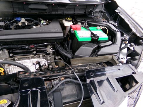 Used 2015 Nissan Rogue SV image 27