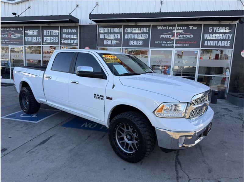 Used 2018 RAM 1500 Laramie w/ Convenience Group AWD/4WD image 52