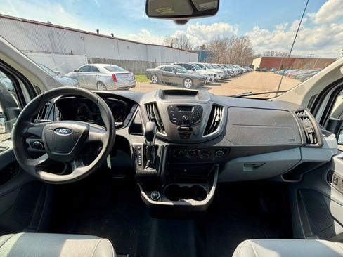Used 2018 Ford Transit 250 130 Medium Roof image 11