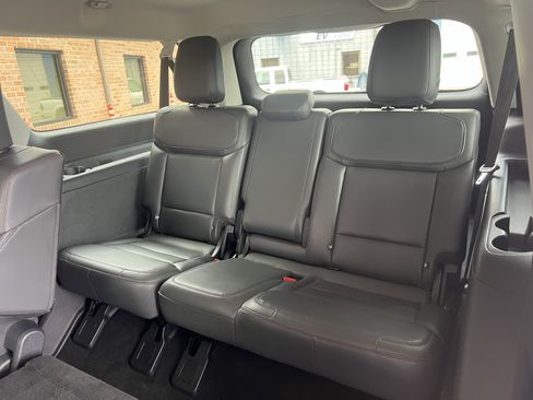 Used 2025 Ford Expedition Max Active AWD/4WD image 24