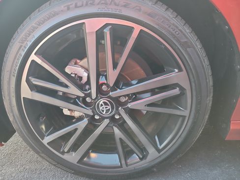 Used 2025 Toyota Camry XSE image 9