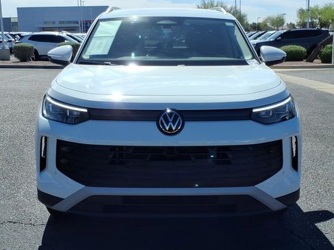 Certified 2025 Volkswagen Tiguan S image 2