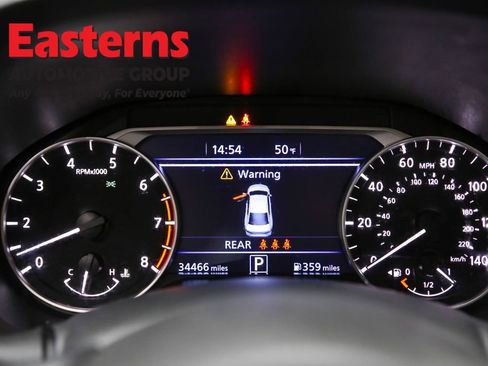 Used 2025 Nissan Altima 2.5 SV image 18