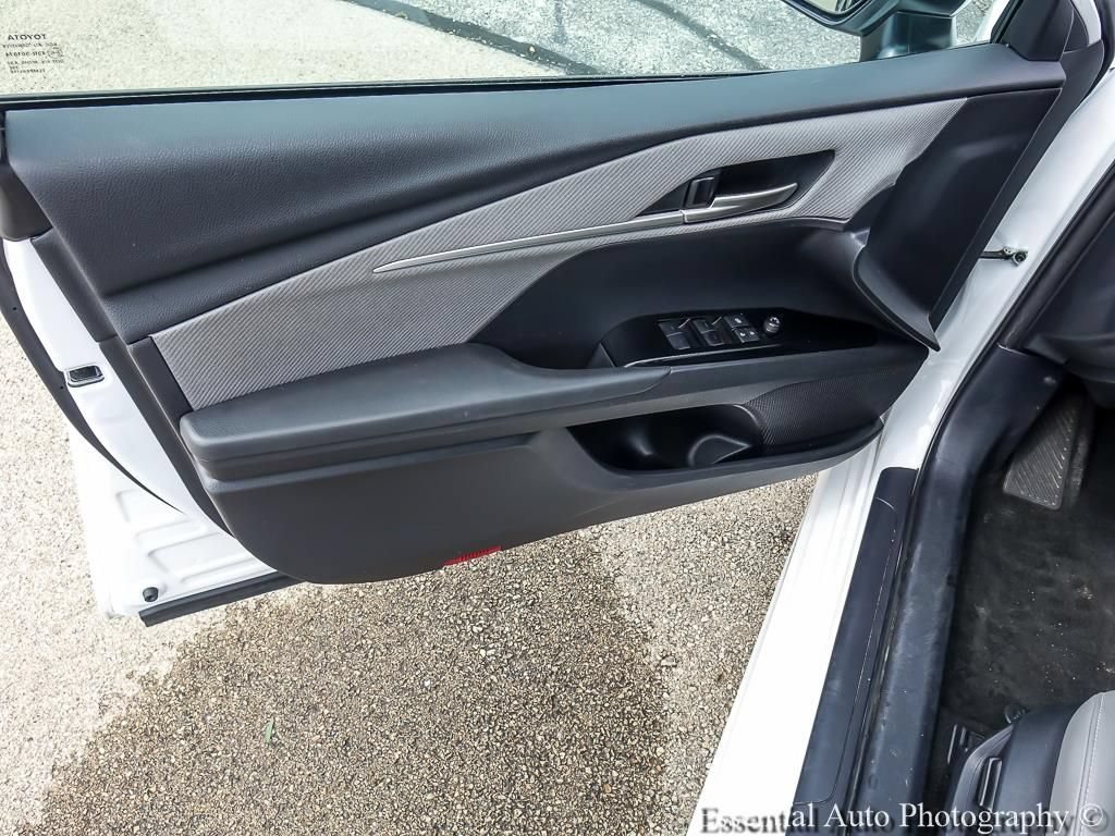 Used 2025 Toyota Camry SE FWD image 20