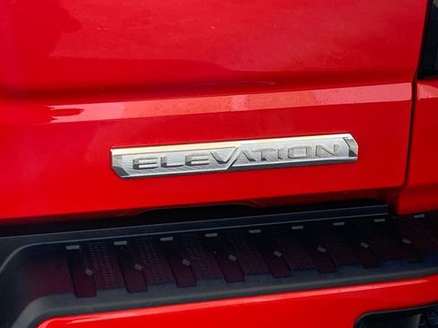 Used 2024 GMC Sierra 1500 Elevation image 13