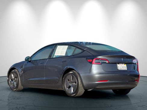 Used 2023 Tesla Model 3 Standard Range image 6