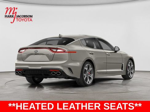 Used 2019 Kia Stinger GT1 RWD image 2