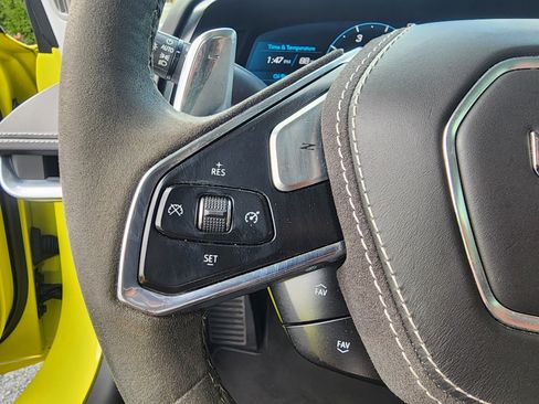 Used 2023 Chevrolet Corvette Stingray Premium Conv w/ Z51 Performance Package image 24