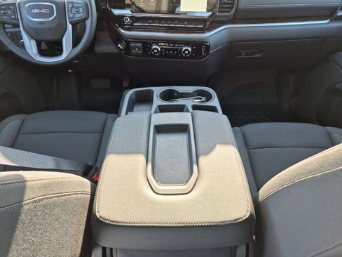 New 2026 GMC Sierra 1500 SLE image 22
