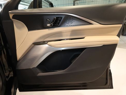 Certified 2026 Cadillac Lyriq Signature Luxury w/ Nappa Leather Package AWD/4WD image 18
