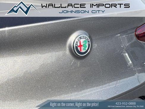 Used 2023 Alfa Romeo Stelvio Ti image 10