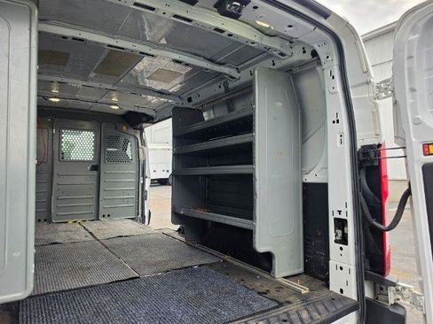 Used 2015 Ford Transit 250 148 Low Roof RWD image 34