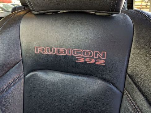 Certified 2021 Jeep Wrangler Unlimited Rubicon w/ Dual Top Group AWD/4WD image 12