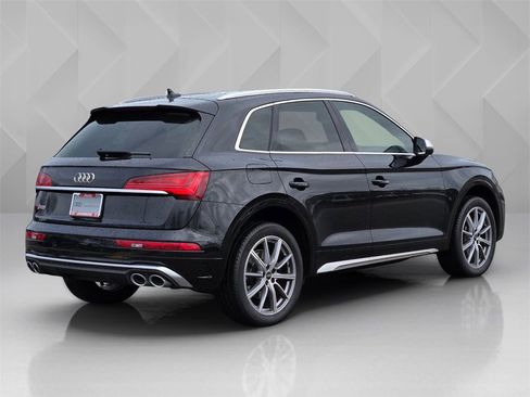 Certified 2023 Audi SQ5 Premium w/ Convenience Package image 6