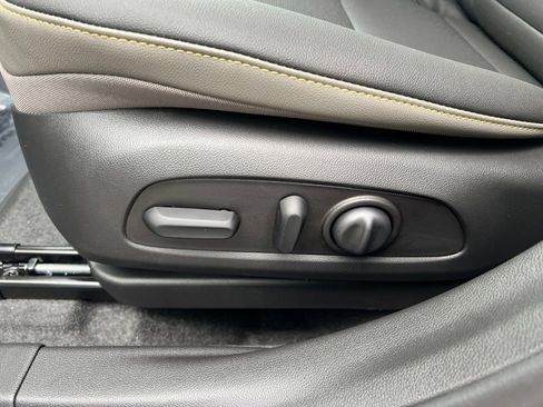 New 2026 Chevrolet Trax ACTIV w/ Sunroof Package FWD image 15