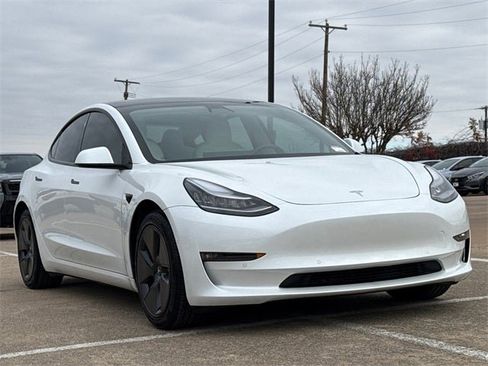 Used 2021 Tesla Model 3 Long Range image 2