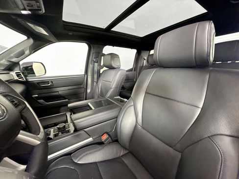 Used 2025 Toyota Tundra Platinum w/ TRD Off-Road Package AWD/4WD image 3