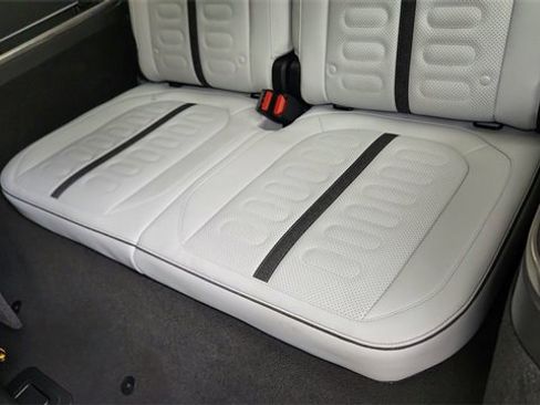 Used 2024 Rivian R1S Adventure image 32