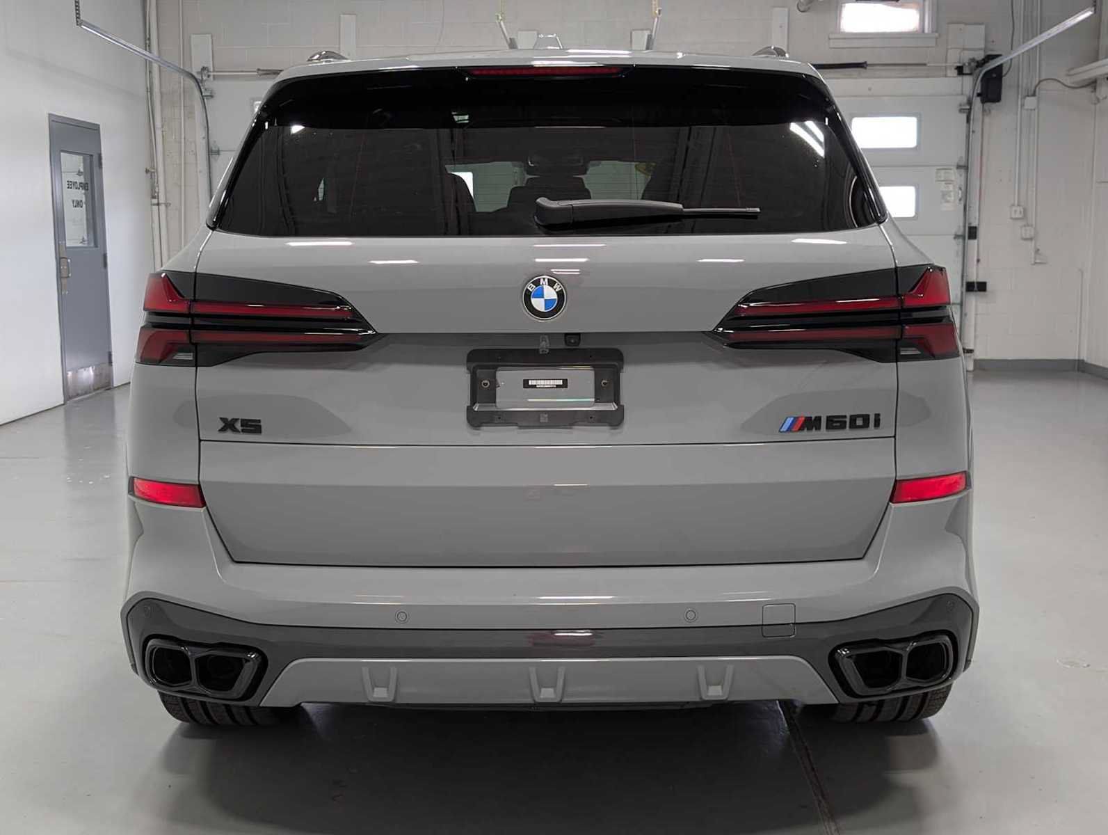 Used 2024 BMW X5 M60i AWD/4WD image 9