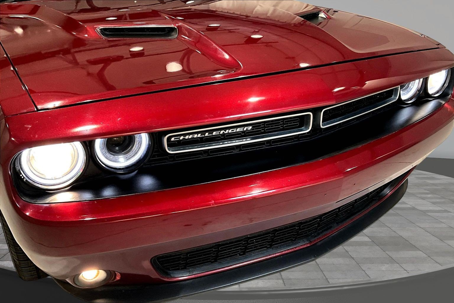 Used 2017 Dodge Challenger GT AWD/4WD image 32