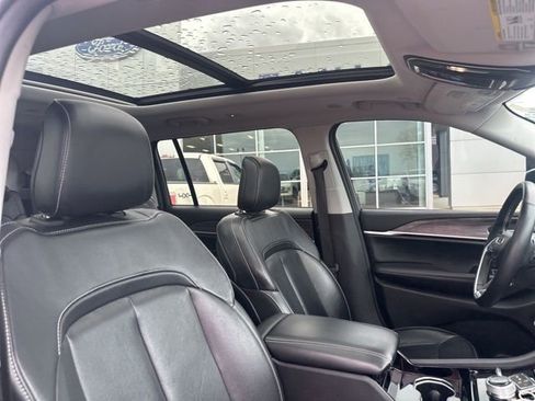 Used 2022 Jeep Grand Cherokee L Limited AWD/4WD image 8