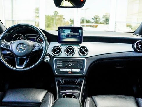 Used 2018 Mercedes-Benz CLA 250 w/ Premium Package image 17