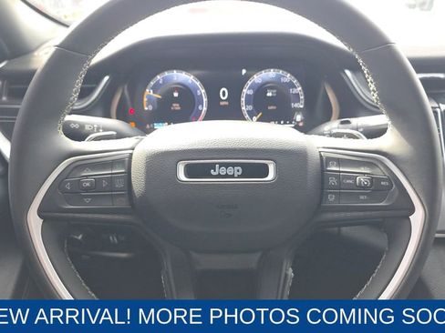 Used 2023 Jeep Grand Cherokee Altitude image 14