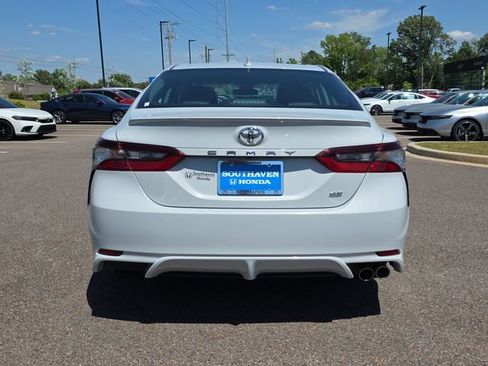 Used 2023 Toyota Camry SE FWD image 4
