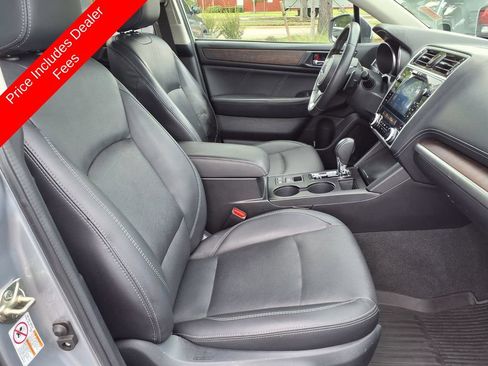 Used 2019 Subaru Outback 2.5i Limited AWD/4WD image 12