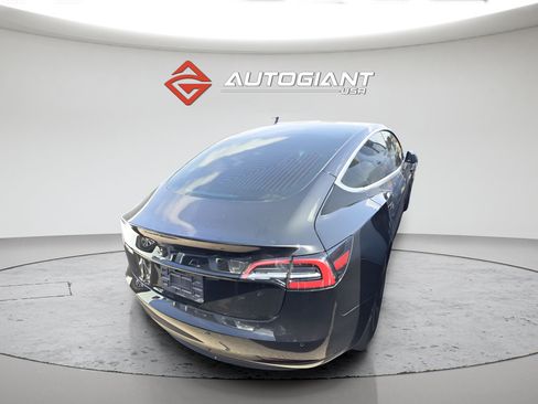Used 2020 Tesla Model 3 Standard Range Plus RWD image 7