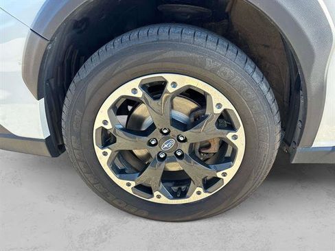 Used 2023 Subaru Crosstrek 2.0i image 7