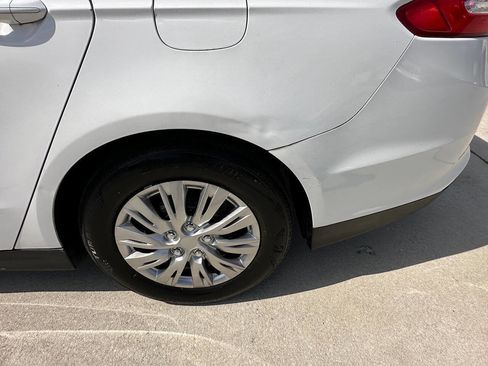 Used 2013 Ford Fusion S image 21