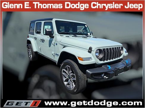 Certified 2024 Jeep Wrangler Unlimited AWD/4WD image 1
