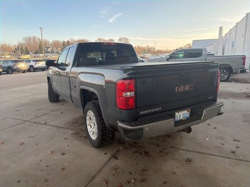 Used 2018 GMC Sierra 1500 SLE w/ SLE Value Package image 3