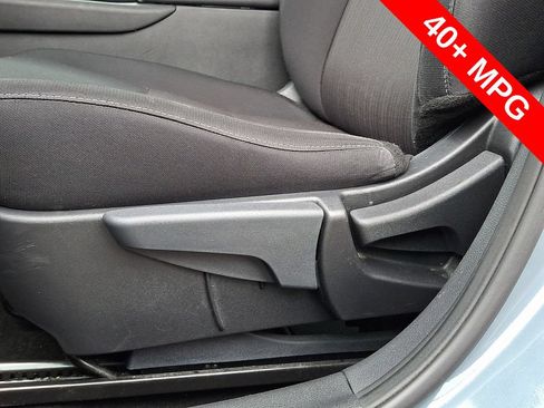 Used 2024 Nissan Sentra SV FWD image 26