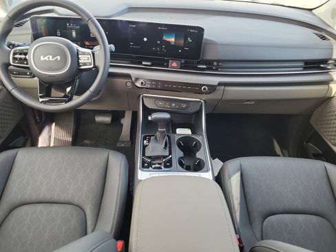New 2026 Kia Carnival EX image 10