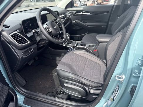 New 2026 Kia Seltos S image 8