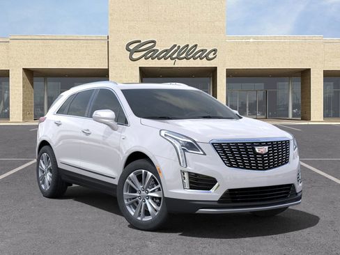 New 2025 Cadillac XT5 Premium Luxury w/ LPO, Floor Liner Package image 7