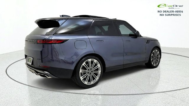 Used 2024 Land Rover Range Rover Sport SE AWD/4WD image 8