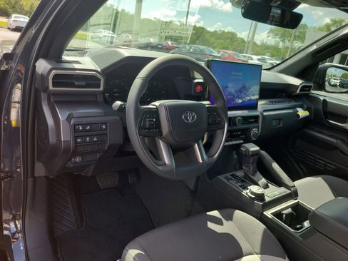 New 2025 Toyota Tacoma TRD Off-Road image 19