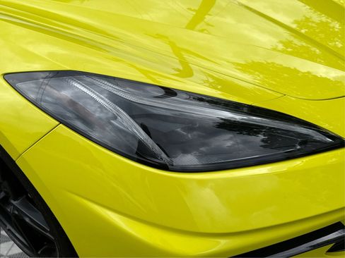 Used 2021 Chevrolet Corvette Stingray Preferred Conv w/ Z51 Performance Package RWD image 24