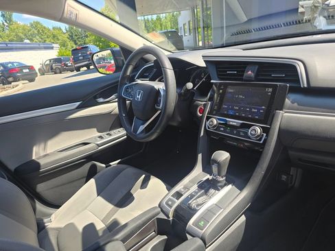 Used 2017 Honda Civic EX image 10