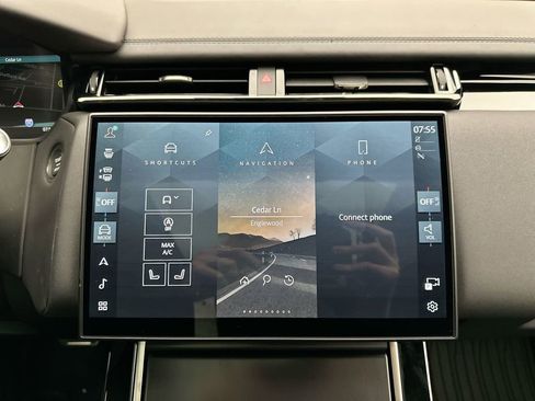 New 2026 Land Rover Range Rover Velar Dynamic SE image 21