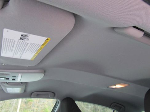 Used 2023 Toyota Camry LE image 20