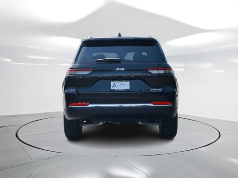 New 2025 Jeep Grand Cherokee Laredo X image 3