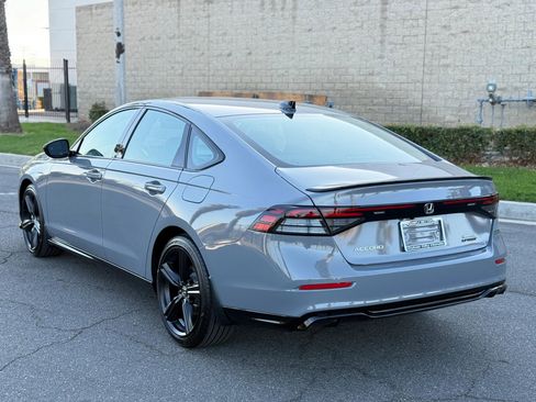 Used 2025 Honda Accord Sport image 9