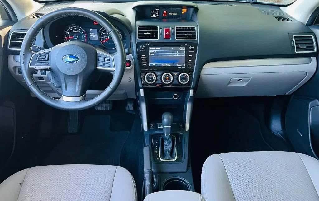Used 2016 Subaru Forester 2.5i Touring w/ Eyesight & Navigation System AWD/4WD image 11